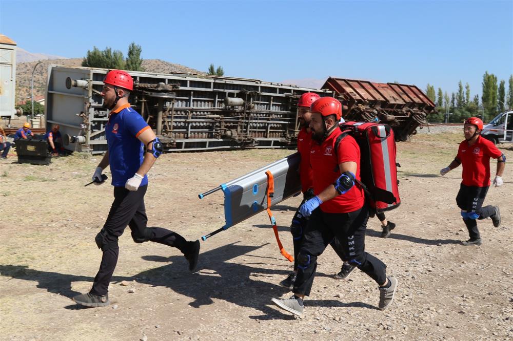 UMKE'den Gerçeği Aratmayan Tatbikat