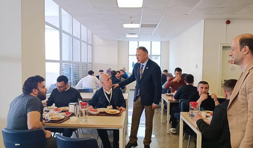 CHP adayı, Hemşireler Günü'nde sağlıkçılara söz verdi!