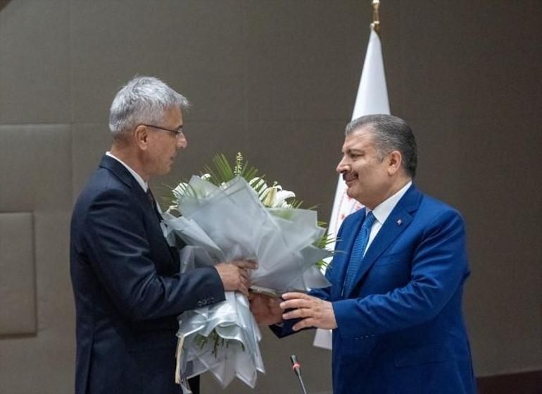 Sağlık Bakanlığında devir teslim töreni... Bakan Memişoğlu: Başarılı sağlık hizmetlerini çok daha iyi yerlere getireceğiz