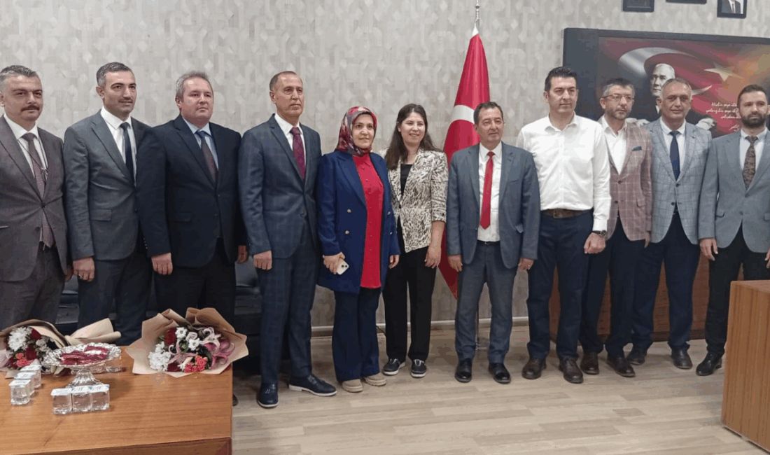 Afyonkarahisar Devlet Hastanesi Başhekimi Opr. Dr. Mehmet Duran, görevini yeni